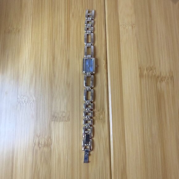 Gloria Vanderbilt GVII Ladies' Silver & Baby Blue Tank Watch 5203QB - Picture 2 of 5